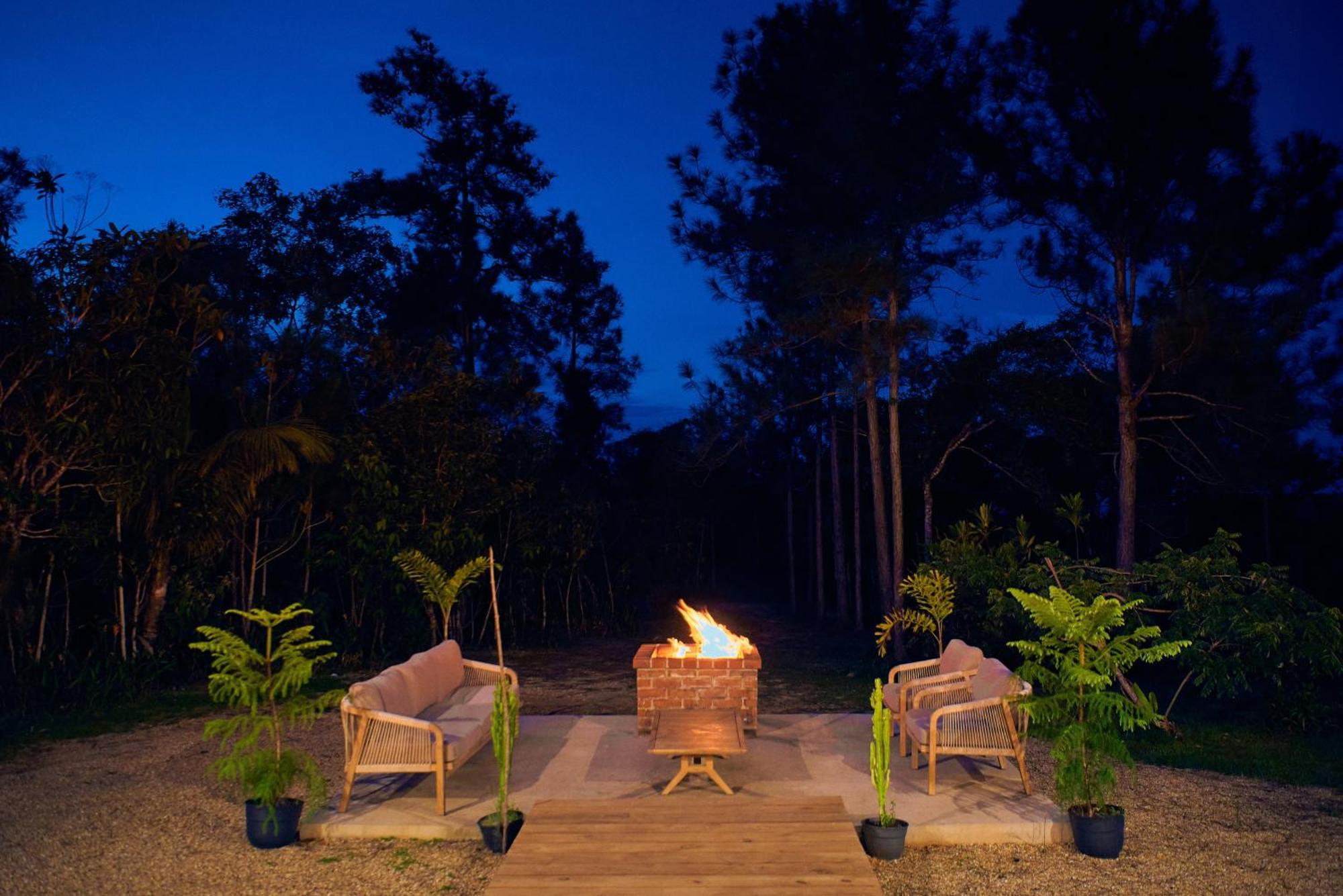 Hidden Valley Wilderness Lodge Blancaneau المظهر الخارجي الصورة